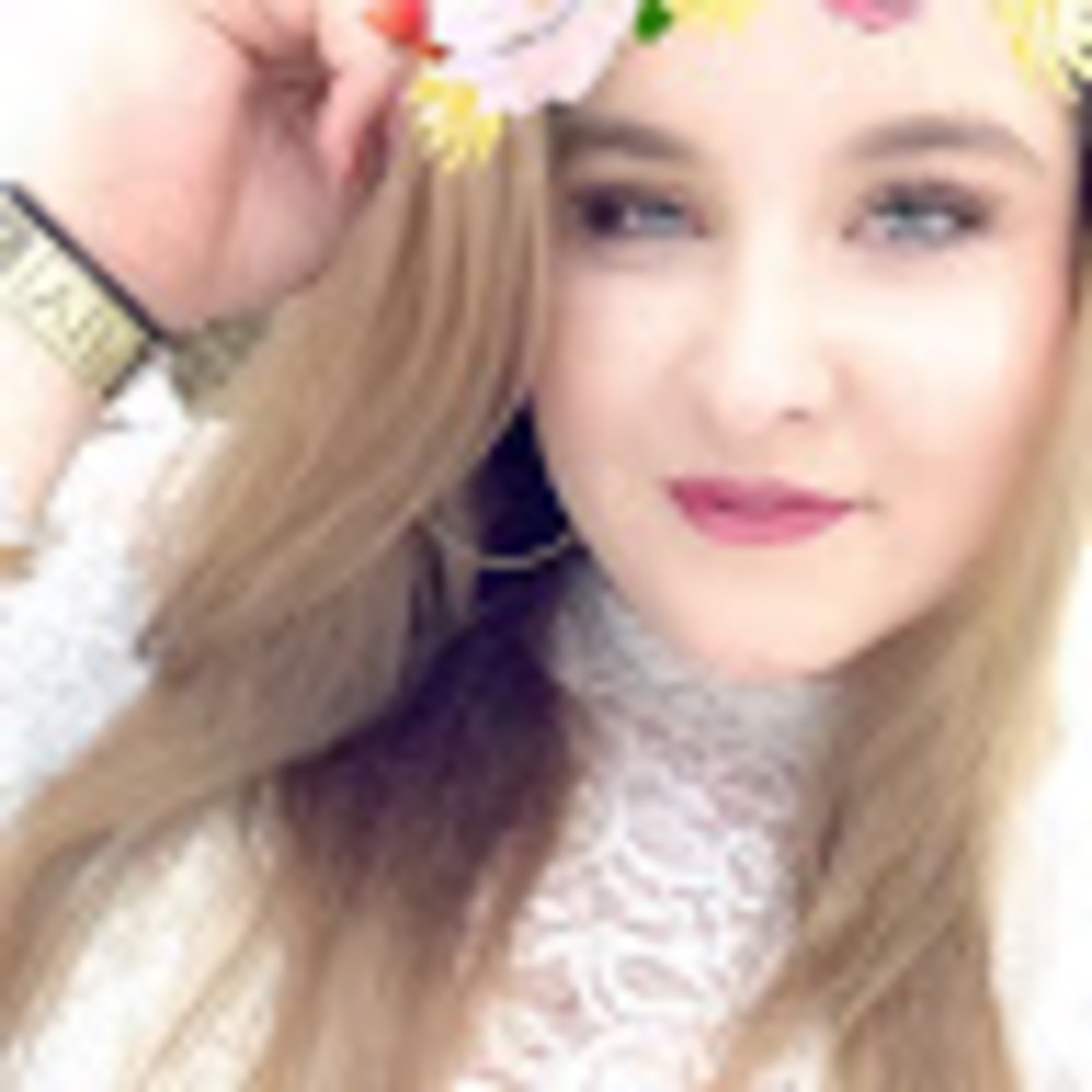 Meet your Posher, Kelsie